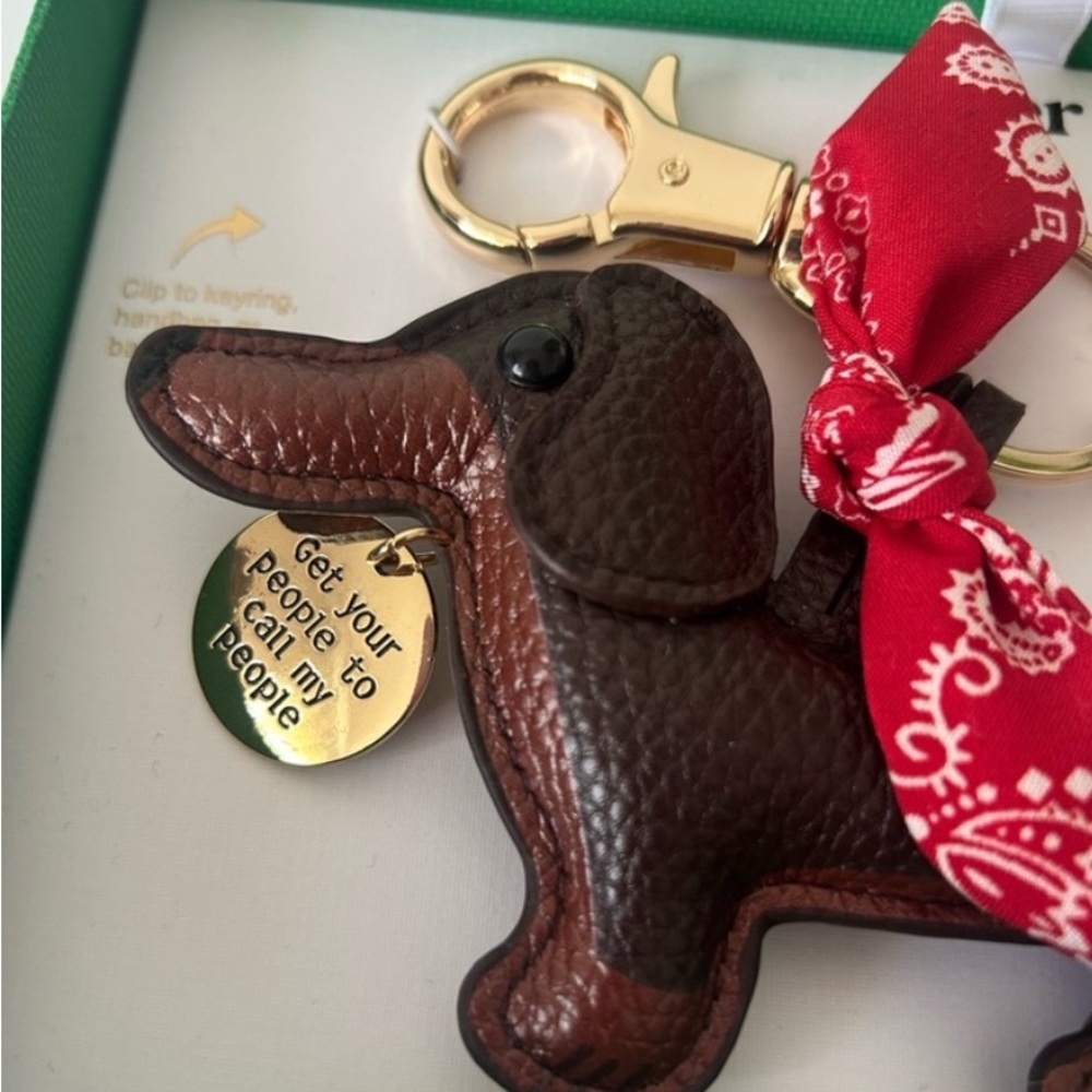 NWT ⚜️🤎⚜️ PIPER K Adorable Dachshund Doggie Key Chain Bag Charm - Picture 4 of 15